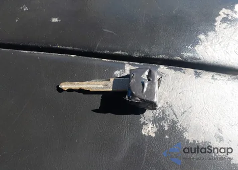 2005 Acura Rl 3.5 из США, поврежденный, VIN JH4KB16555C004223